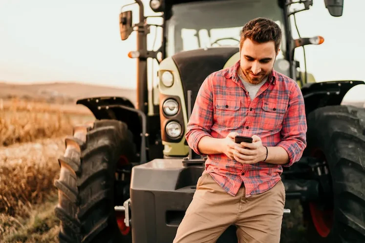 Plataformas digitais facilitam o acesso de agricultores e operadores a informações sobre a fazenda